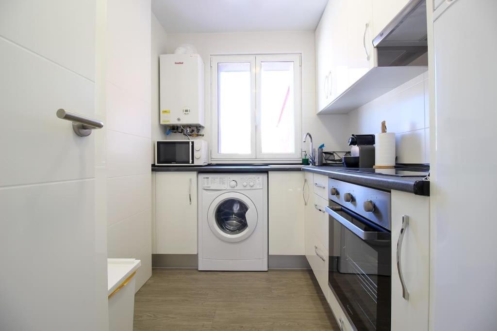 Apartamento En Santander Con Aparcamiento Exterior photo